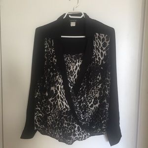 VENUS Animal Print Long Sleeve Blouse